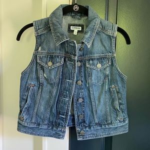 LAST CHANCE Adorable Express Denim Vest S